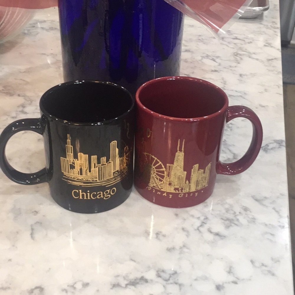 2 Chicago mug
